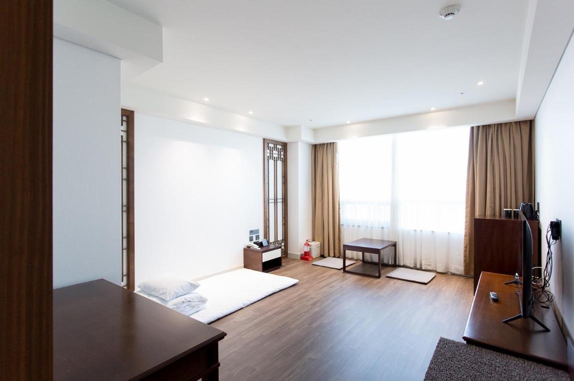 Interburgo Hotel Wonju Luaran gambar