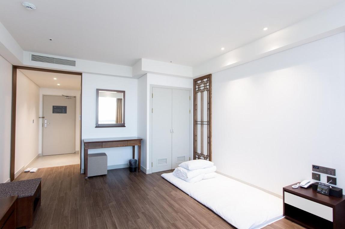 Interburgo Hotel Wonju Luaran gambar